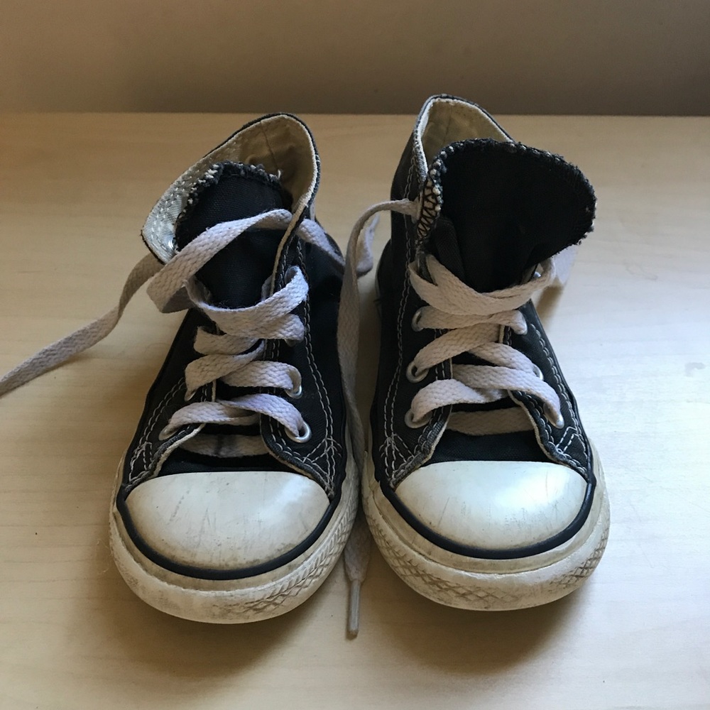 Toddler size 8 black converse